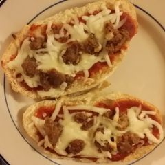 A picture of Taisen's easy week night pizza.