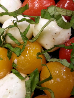 A picture of Caprese Salad.