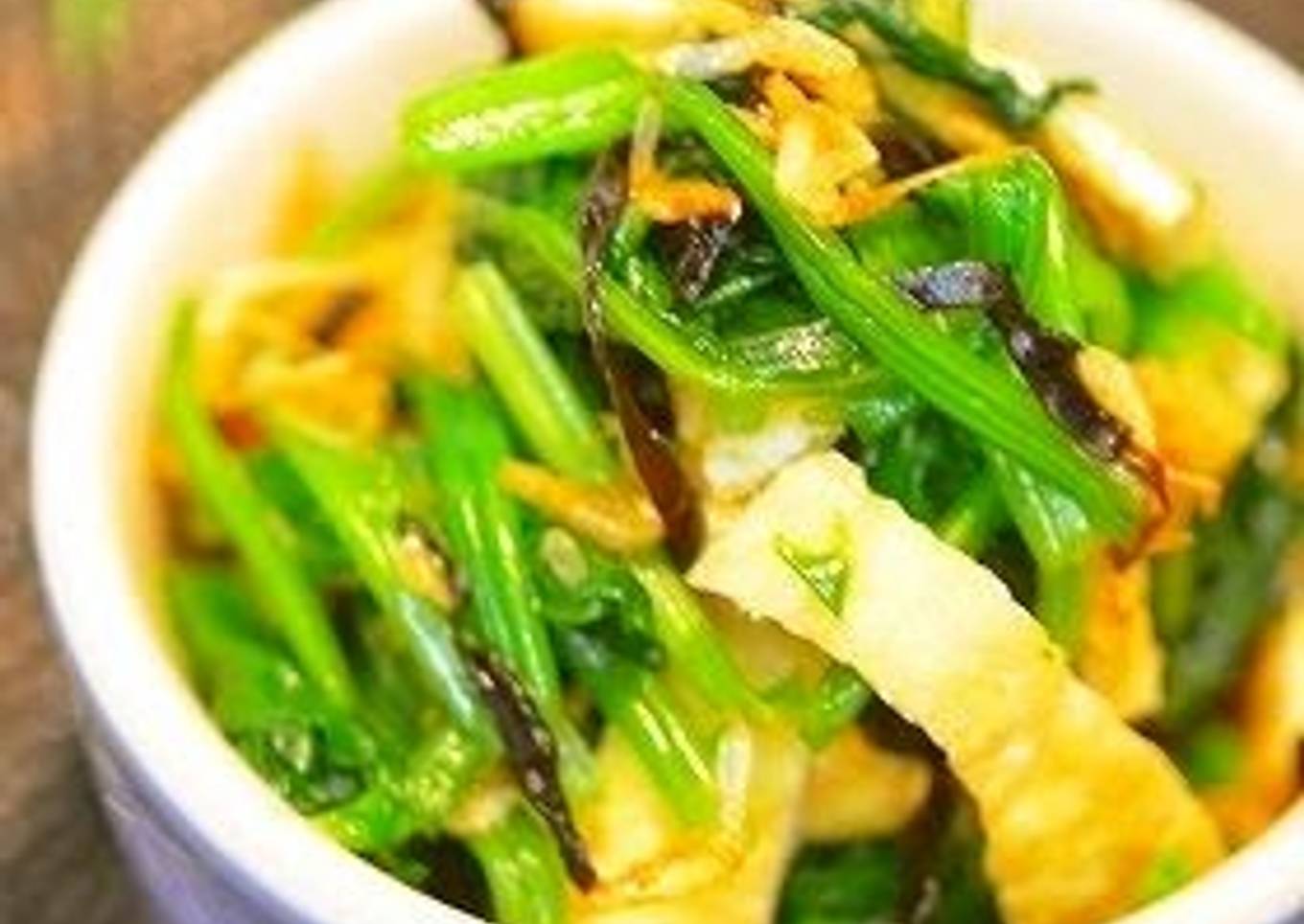 Shrimp Tossed with Spinach and Shio-Kombu
