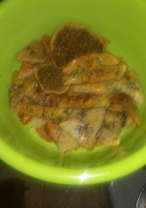 صورة لوصفة فطاير سبانخ وجبنه وزعتر