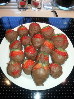 A picture of My chocolate covered straberries.