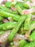 Long bean with onion