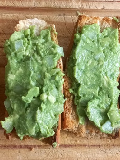 Una foto de Avocado Toast 🥑 - Tostadas con Palta