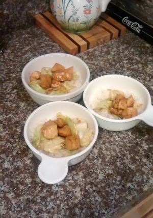 A picture of Teriyaki chicken rice bowl.