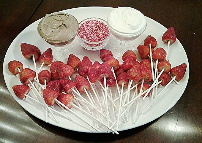 Fresh Strawberry Pops with Vanilla and Chocolate Whipped Cream