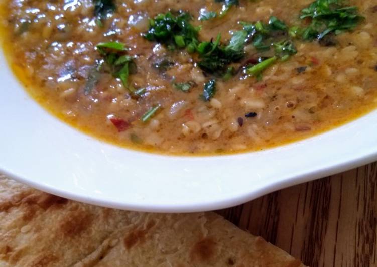 Simple Way to Make Favorite Mash daal with gravy….. Yumm