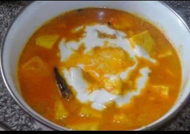 Malai Paneer (creamy cottage cheese gravy)
