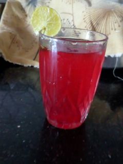 વરિયાળી રોઝ શરબત (variyali rose sharbat in gujarati) રેસીપી મુખ્ય ફોટો