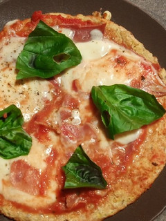 Una foto de Pizza con base de calabacín