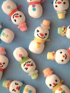A picture of Marshmallow Snowmen.