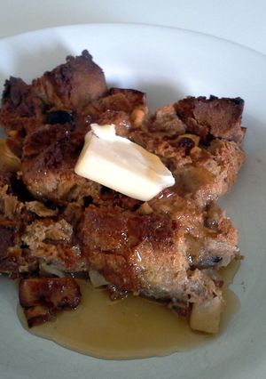 A picture of Mom's Bread Pudding.