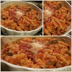 A picture of AMIEs Pasta with Vegetables.