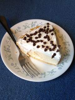 A picture of Peanut Butter Pie.