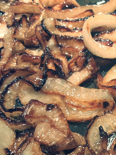 A picture of Sautéed onions.