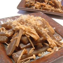A picture of Spicy Konnyaku & Enoki Mushrooms.