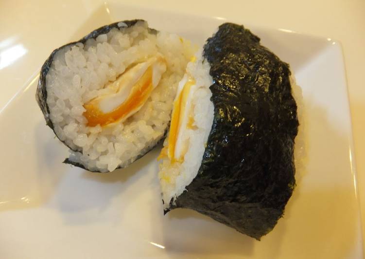 Steps to Prepare Speedy Onigiri (Rice Ball) with Fried Egg