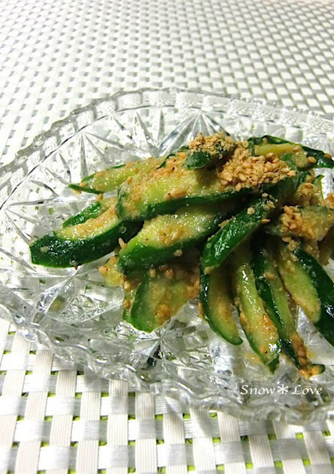 A picture of Cucumber with Sesame Seeds.