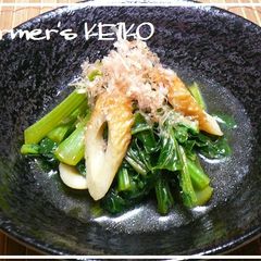 A picture of Farmhouse Recipe - Komatsuna Greens and Chikuwa Simmered in a Light Broth.
