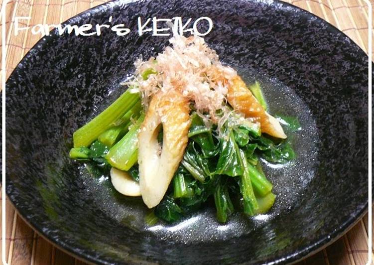 Steps to Make Homemade Farmhouse Recipe - Komatsuna Greens and Chikuwa Simmered in a Light Broth