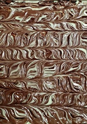 A picture of Mint Chocolate Cookie Bark.