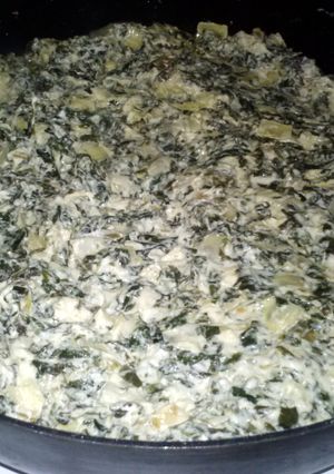 A picture of Spinach & Artichoke Dip.