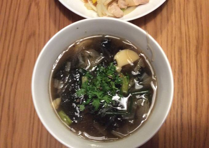 How to Prepare Homemade Thai-style Seaweed Soup