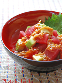 A picture of Raw Tuna & Avocado with Nameko Mushrooms and Soy Sauce.