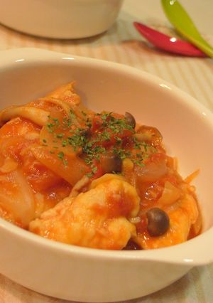 A picture of Chicken with Tomato Cream Sauce.