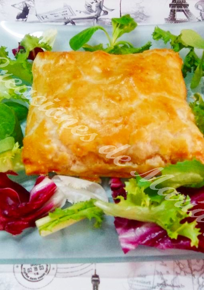 Una foto de Hojaldre de pollo con bechamel