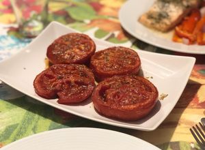 Foto principal de Tomate al horno, acompañamiento de primera!!!
