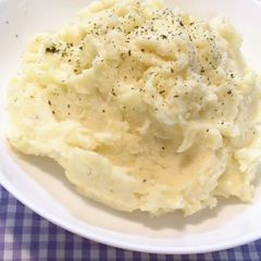 A picture of Microwaved Easy Creamy Mashed Potatoes.