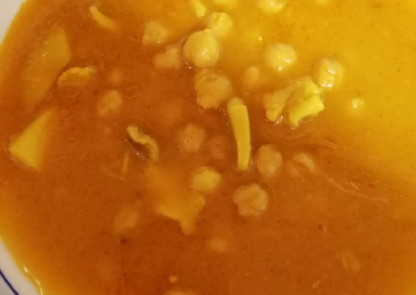 Potaje de garbanzos y sepia