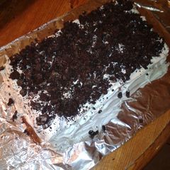 A picture of Ice cream Oreo cake.
