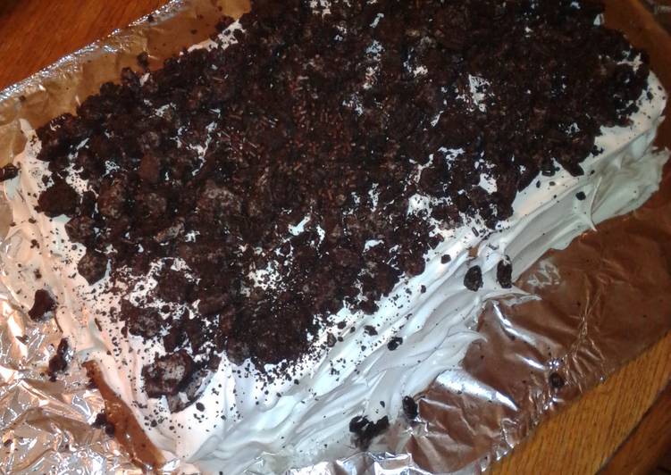 Recipe of Speedy Ice cream Oreo cake