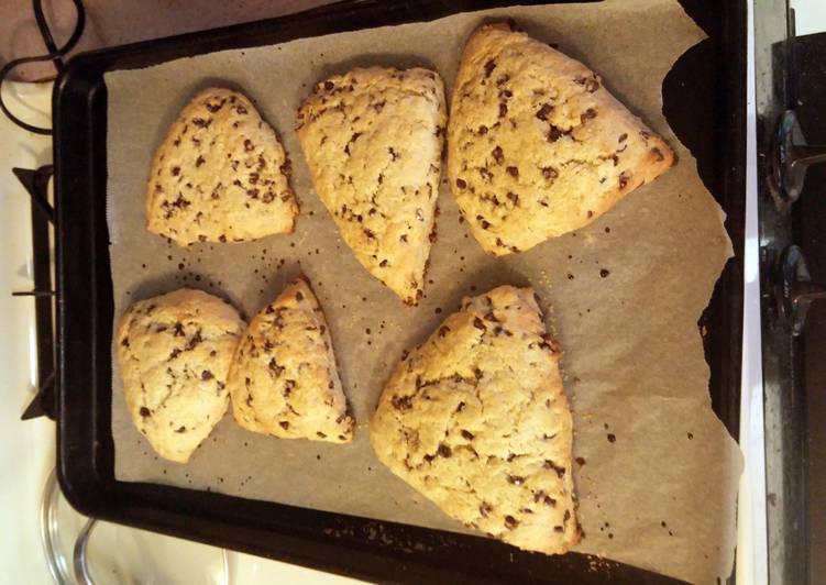 How to Prepare Homemade Mixed berry Scones