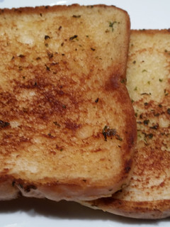 A picture of Garlic Toast for Two.