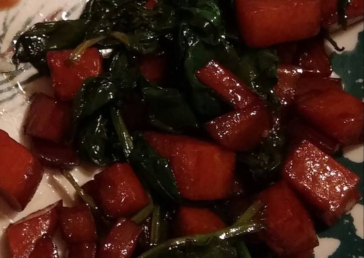 Steps to Make Quick Sauteed Spinach and Yams