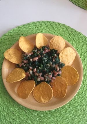 Una foto de Espinacas con frijoles graneados
