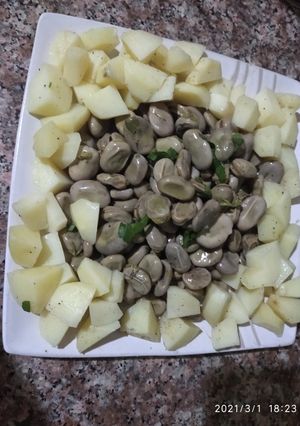 Une photo de Salade de fève et pomme de terre