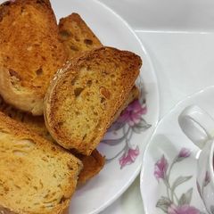 A picture of Tea Rusk.