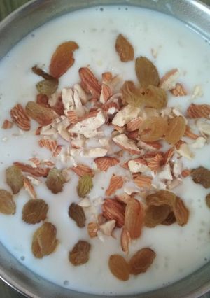 A picture of Rice kheer.