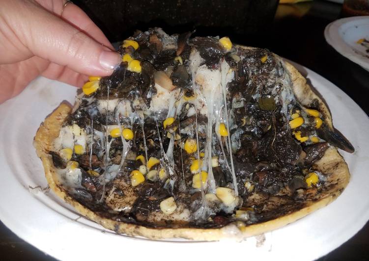 ✓ Recipe: Tasty Quesadilla de huitlacoché