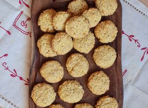 Una foto de Galletitas de avena, naranja, coco y mantequilla de maní 🥣