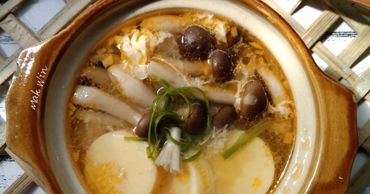 Resep Sup jamur shimeji tofu oleh Mak Win Cookpad