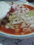 Pozole rojo "estilo enojona"