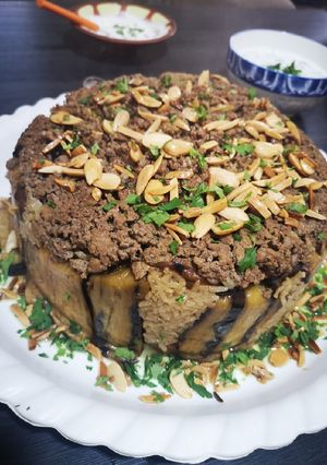 صورة لوصفة مقلوبة اللحمة و الباذنجان