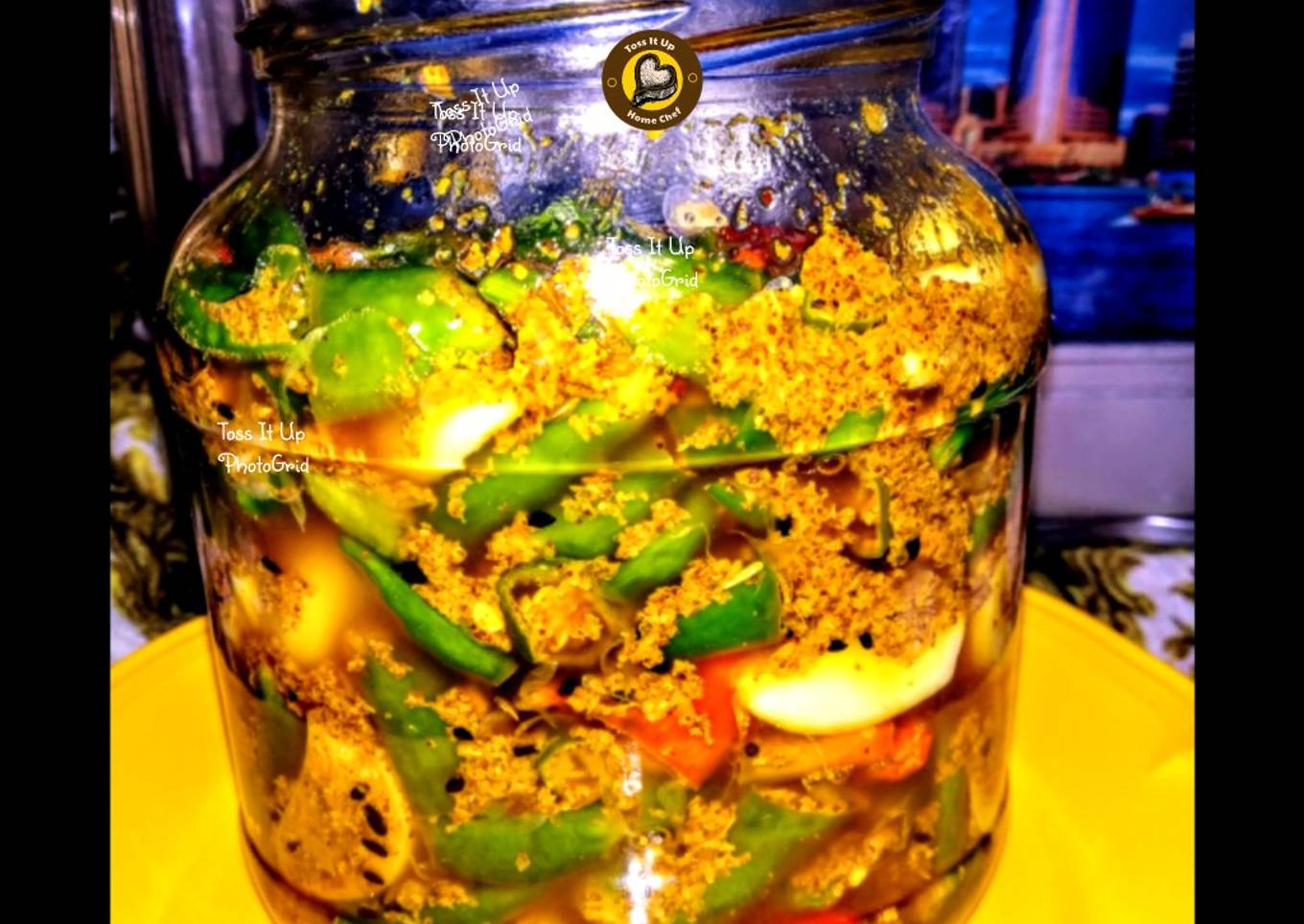 Green Chilli And Garlic Pickle