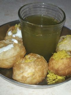 ટેસ્ટી ફુદીના પાણી (tasty mint water recipe in gujarati) રેસીપી મુખ્ય ફોટો