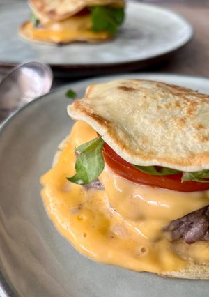Une photo de Mini Crêpes façon hamburger 🍔 🥞