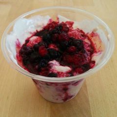 A picture of Berry Bircher Pot.
